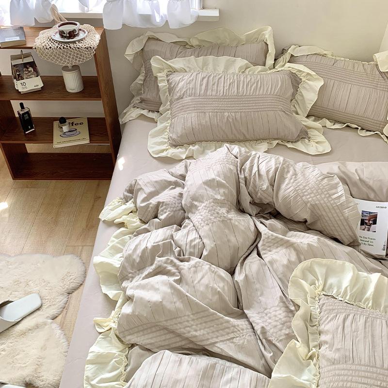 Princesscore Soft Ruffled Bedding Set - Bedding