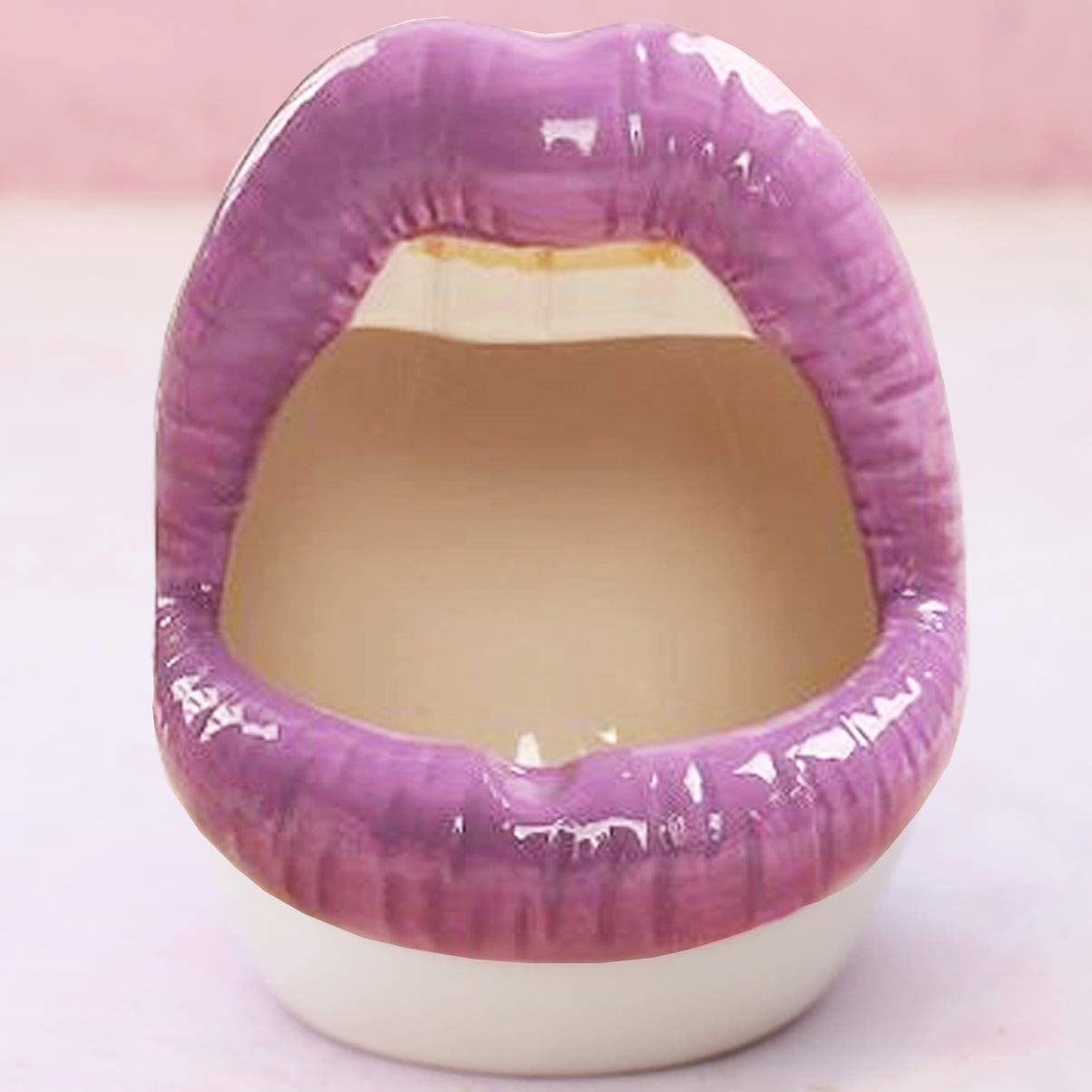 Bold Lips Creative Flower pots - Starhauz.com
