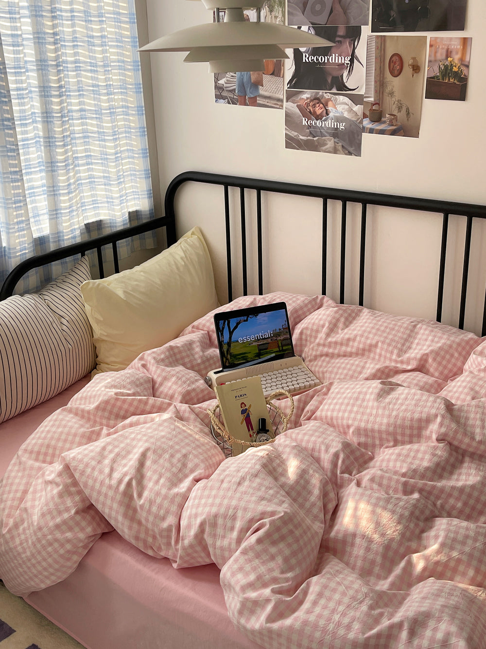 Blushed Dream Mixed Pattern Bedding Set - Bedding