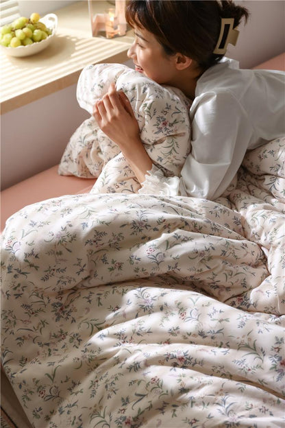 Florence's Floral Print Bedding Set - 