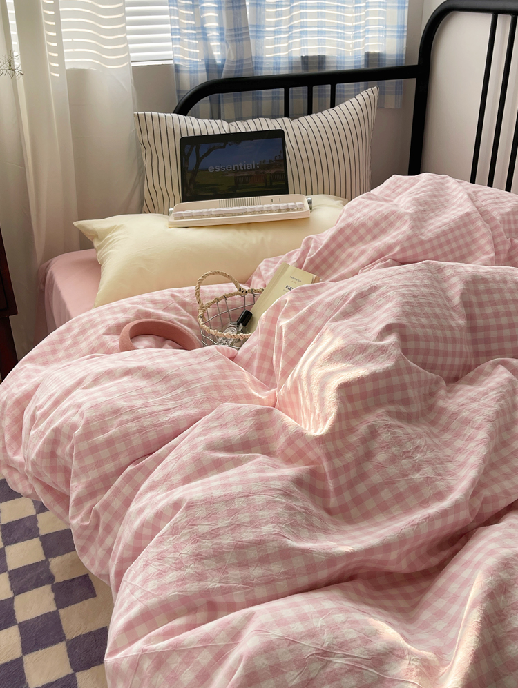 Blushed Dream Mixed Pattern Bedding Set - Bedding