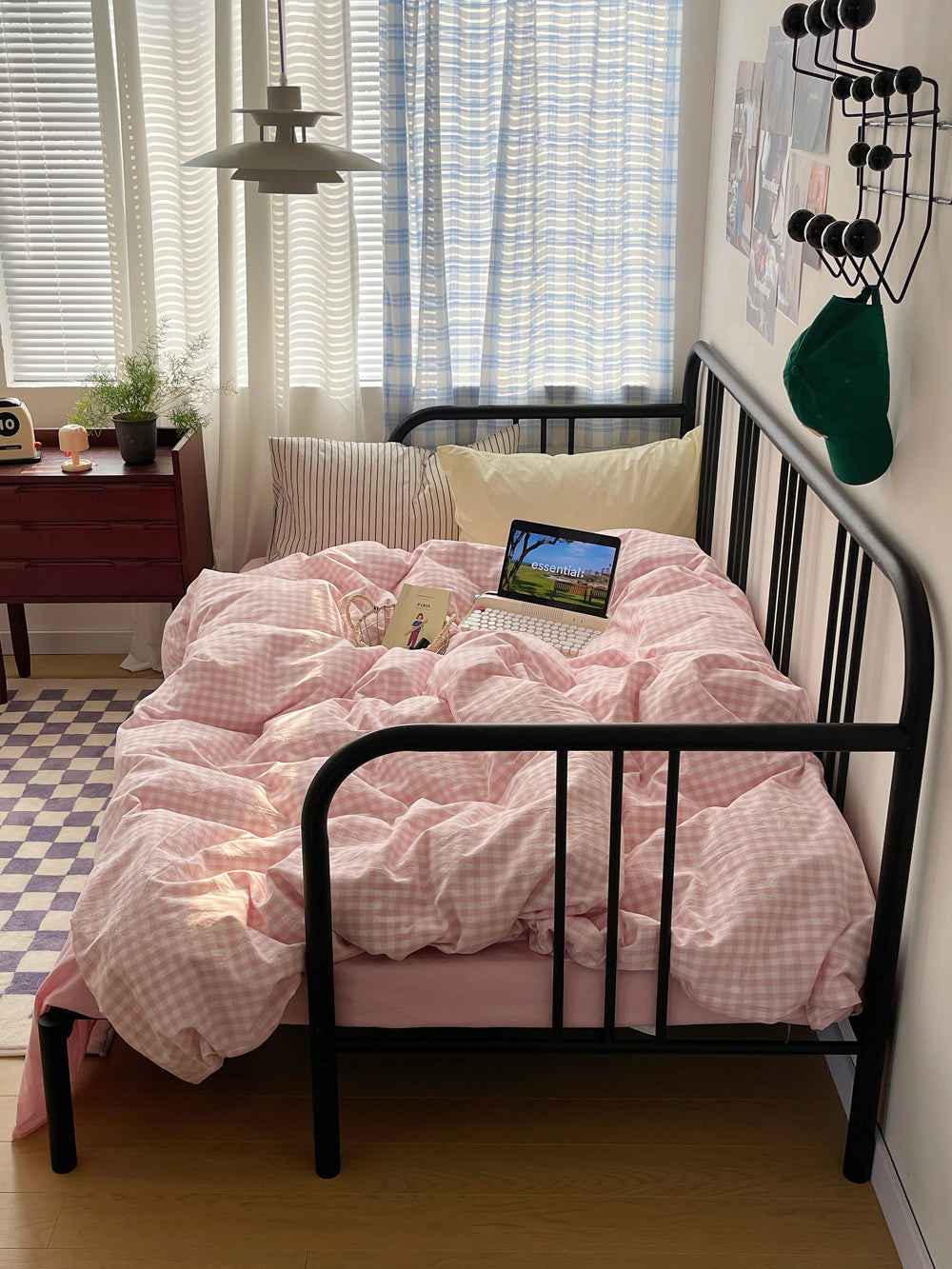 Blushed Dream Mixed Pattern Bedding Set - Bedding