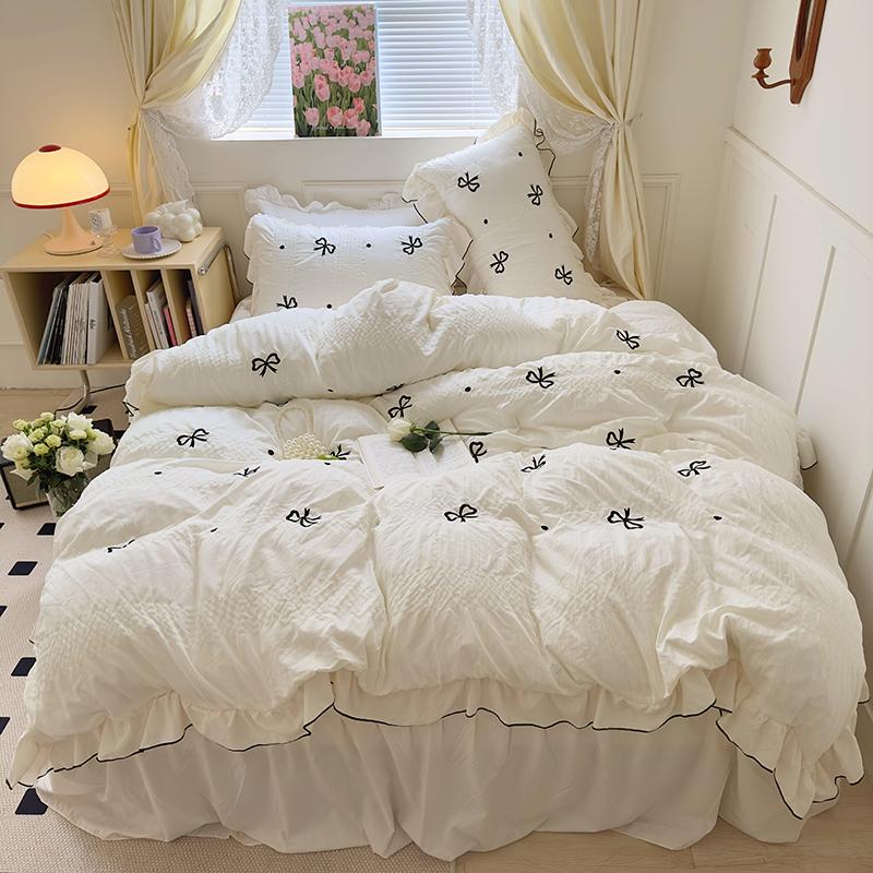 Dreamy Ribbon Ruffle Bedding Set