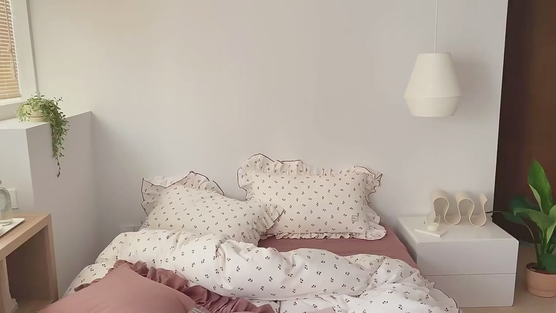 Cottagecore Ruffled Cozy Bedsheet Set