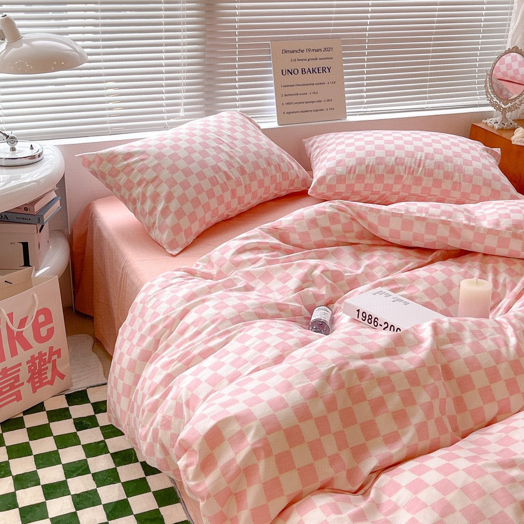 Danish Aesthetic Checkered Pattern Bedding - Starhauz.com